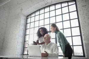 Read more about the article Bridging Cross Generational Communication Gaps at Work